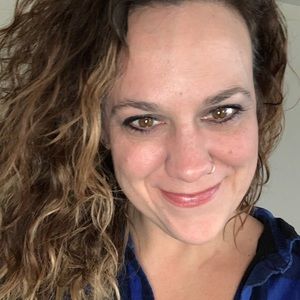 Meet your Posher, Hollynn